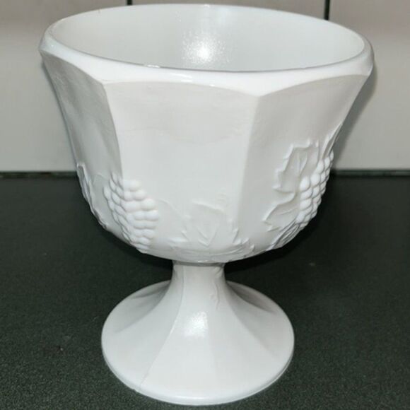 Vintage Indiana Glass Colony Harvest Grape White MilkGlass Compote Wedding Decor - Picture 2 of 5